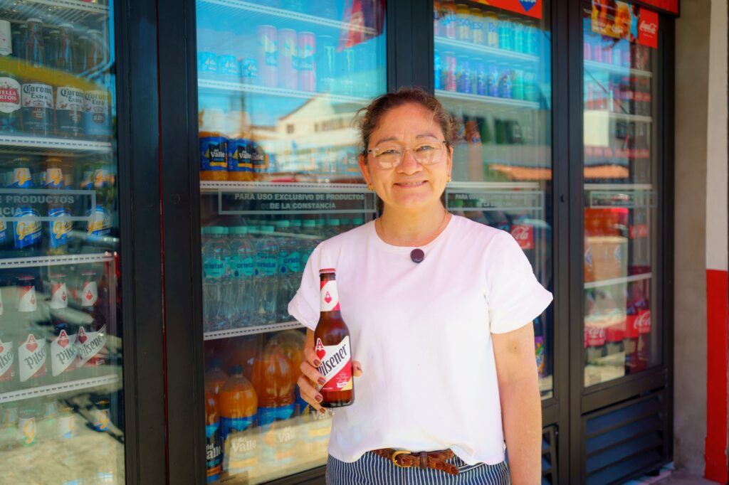 La Constancia promueve el valor de brindar con moderación en El Salvador