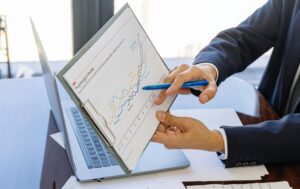 MultiMoney prevé mayor dinamismo del crédito en El Salvador para 2026