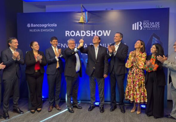 Bancoagrícola coloca el primer Bono Azul en el mercado bursátil salvadoreño