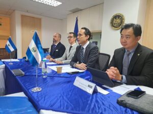 El Salvador promueve los negocios y las inversiones con Singapur