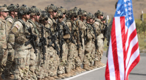 Trump advierte veto y critica a republicanos por apoyar control del Congreso sobre acciones militares