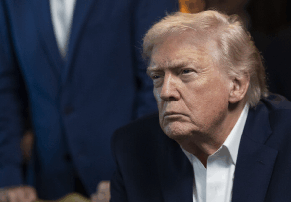 Trump aseguró que el primer ataque fue exitoso, pero advirtió que EE. UU. está preparado para otro