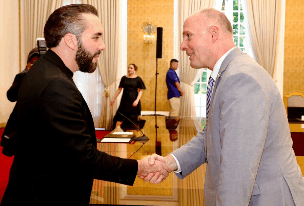 Diálogo bilateral entre El Salvador y EE. UU. avanza con visitas oficiales del Congreso