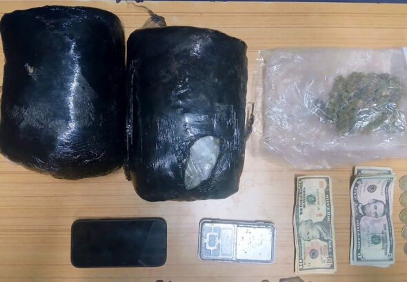 Detienen a joven con marihuana y báscula digital en San Salvador Centro