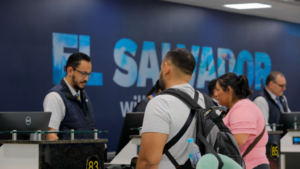 Incrementa el tránsito de pasajeros en aeropuerto salvadoreño en 2026