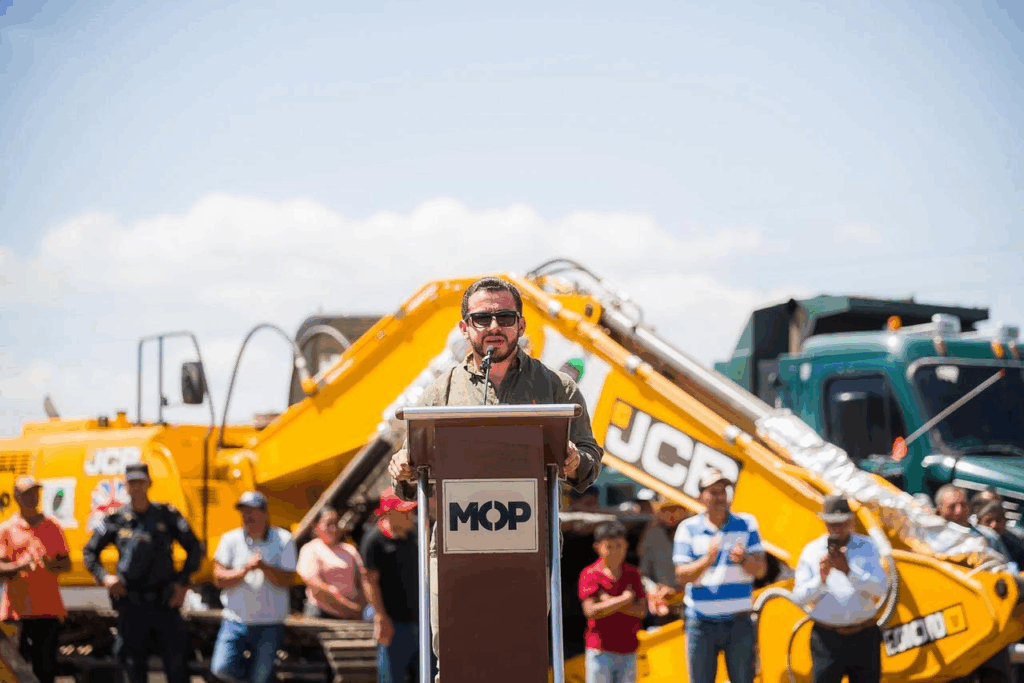 Inician mejoras en carretera entre Polorós y Monteca