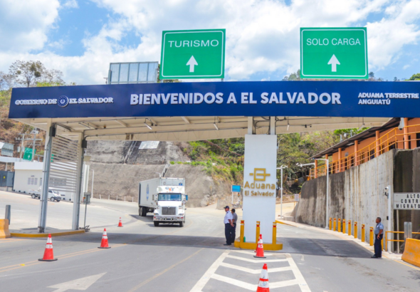 Aduanas avanza en modernización con nuevos escáneres inteligentes