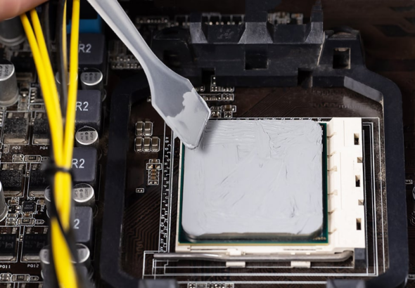 Por qué cambiar la pasta térmica puede salvar tu computadora
