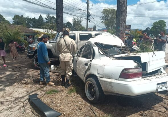 Dos heridos tras choque en colonia 3 de Septiembre
