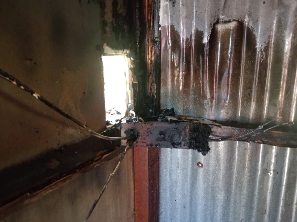 Incendio en chalet deja afectados en Cuscatancingo