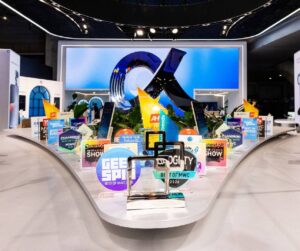 HONOR recibe reconocimiento global en MWC 2026 por la innovación del Robot Phone y el liderazgo del Magic V6 en plegables