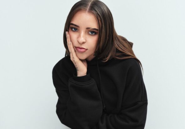 Gap se asocia con Young Miko para crear un video musical original para la campaña de primavera de 2026