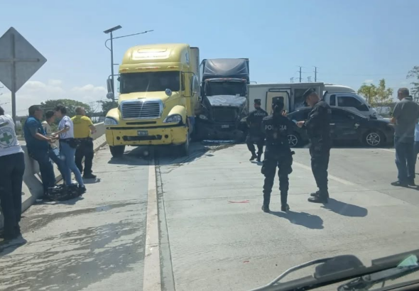 Múltiple siniestro vial es atendido en el sector de Integración