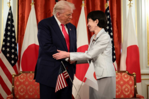Japón y Estados Unidos dialogan en medio de crisis internacional
