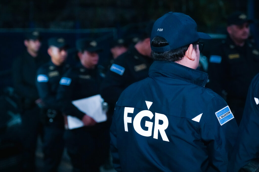 Capturan a sujetos acusados de alquilar apartamentos que no existían