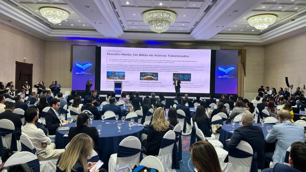 El Salvador se proyecta como hub global de innovación financiera