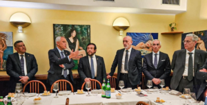 Vicepresidente Félix Ulloa fortalece lazos con autoridades de Bolonia