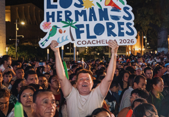 Hermanos Flores hacen historia al presentarse en Coachella