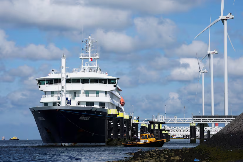 Brote de hantavirus en crucero genera alerta internacional