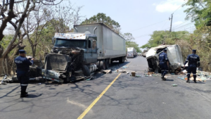 Imágenes sensibles: fatal accidente provoca fuerte tráfico en la carretera Panamericana