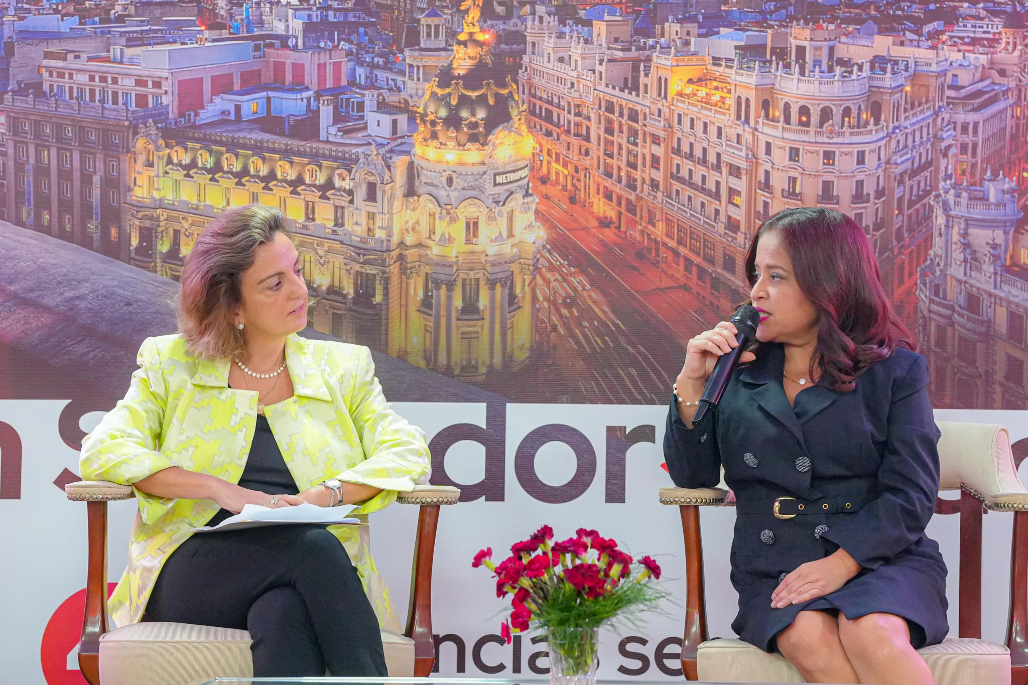 Nueva ruta entre San Salvador y Madrid fortalecerá turismo y conectividad con Europa