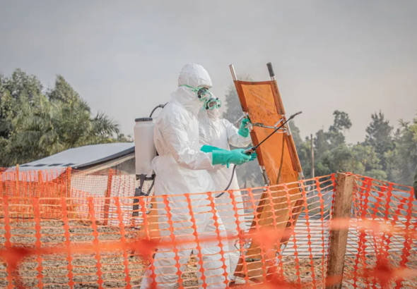 Brote de ébola en Congo supera los mil casos mientras Francia activa protocolos de emergencia
