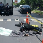 Motociclista fallece tras accidente con furgón sobre la Carretera de Oro