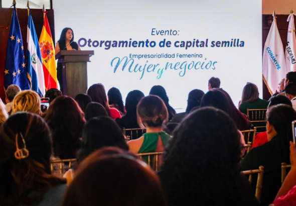 Programa Mujer y Negocios impulsa a 95 empresas lideradas por salvadoreñas
