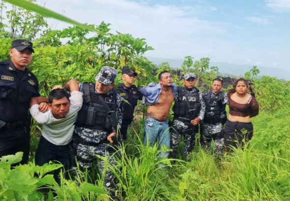 Operativo policial permite rescatar a menor privada de libertad y detener a tres sospechosos