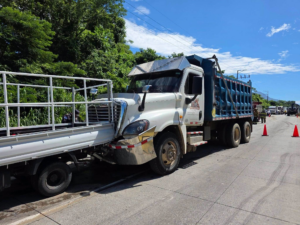 PNC detiene a conductor tras accidente que dejó varios lesionados en Sonsonate