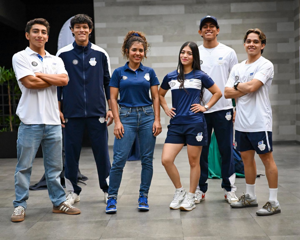 Team ESA recibe el pabellón nacional previo a su participación en los Juegos Centroamericanos y del Caribe Santo Domingo 2026