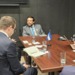 Vicepresidente Félix Ulloa y Google exploran nuevas oportunidades de cooperación en IA