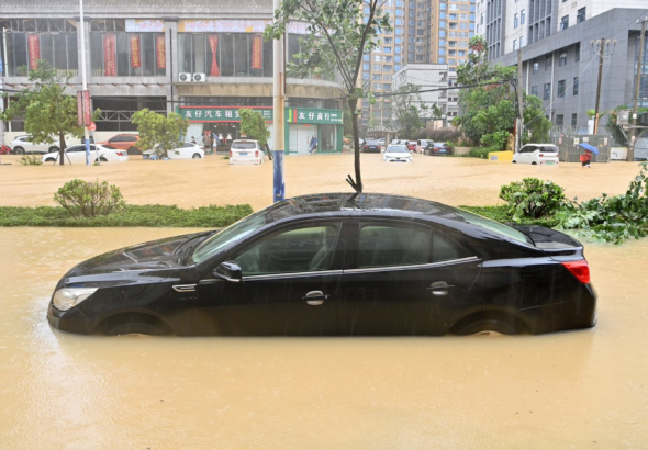 Colapso de presa agrava emergencia por inundaciones en Guangxi, China