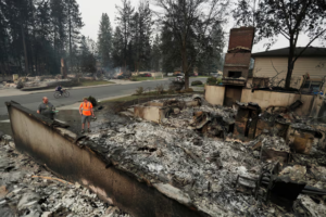 Incendios forestales ponen al límite a equipos de emergencia en el oeste de Estados Unidos