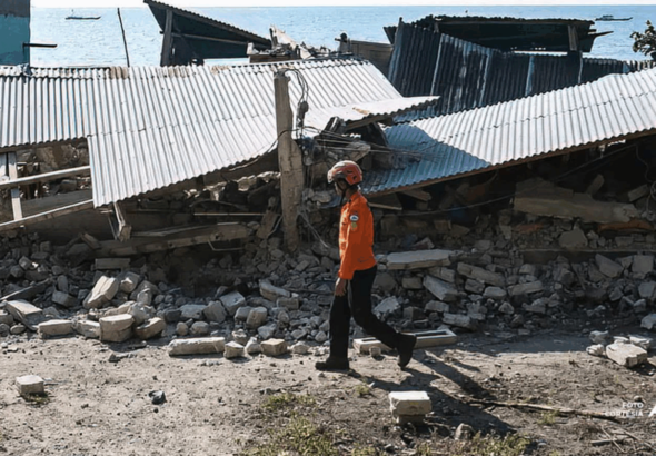 Campamentos improvisados reciben a miles de damnificados en Flores