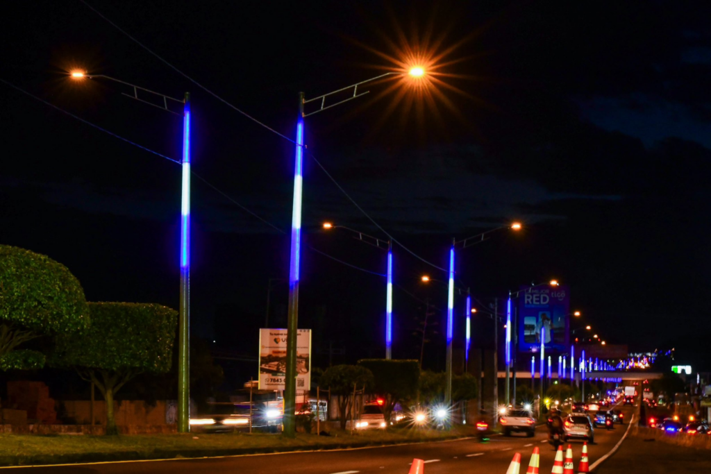MOP avanza con iluminación de la carretera de Oro y anuncia nuevos tramos