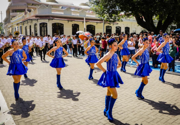Jóvenes músicos destacan en los concursos de SivarBand y llenan de talento el Centro Histórico