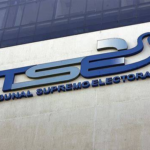 Convenio entre Aduanas y FGR busca agilizar controles contra contrabando y evasión fiscal