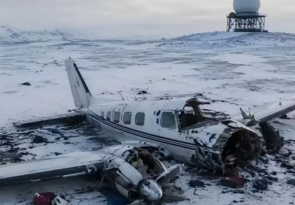 Avión chárter se estrella en Alaska y deja ocho personas fallecidas