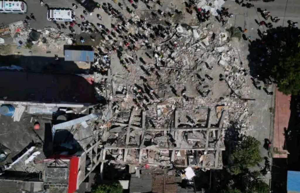 Colombia actualiza a 111 la cifra de fallecidos tras el terremoto de magnitud 7.4
