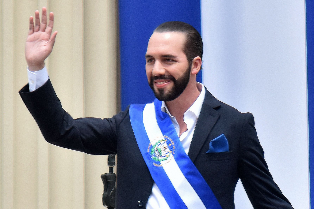 El Salvador prepara envío de ayuda a Colombia tras terremoto