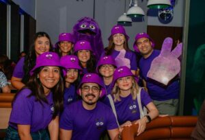McDonald’s presenta a Grimace con una experiencia que combina sabor, diversión y nostalgia