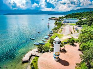 Turismo genera US$2,880 millones en divisas hasta agosto de 2026