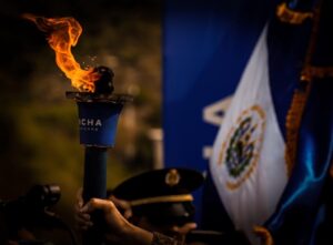 Puente de la Amistad es escenario de entrega de la Antorcha Centroamericana a Honduras