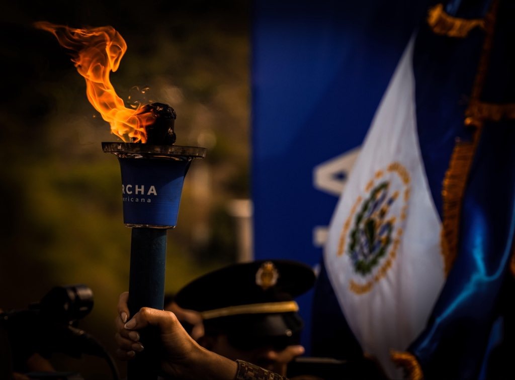 Puente de la Amistad es escenario de entrega de la Antorcha Centroamericana a Honduras