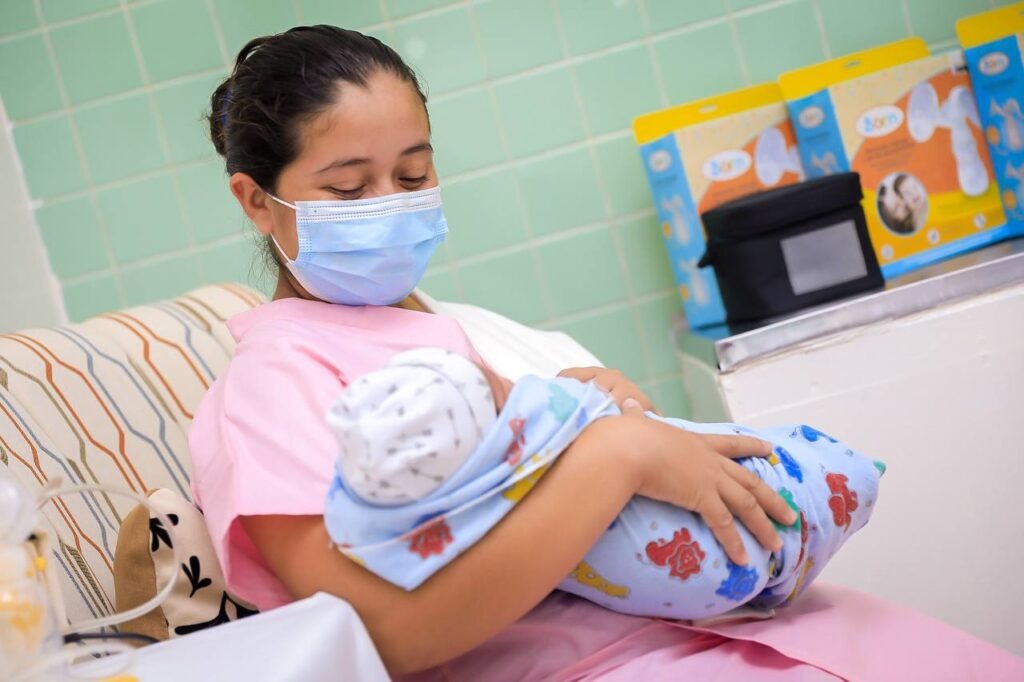 Avalan préstamo de US$75 millones para fortalecer servicios materno-infantil