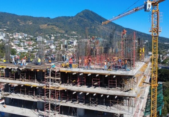Nueva regulación establecería requisitos y sanciones para profesionales de obras y lotificaciones