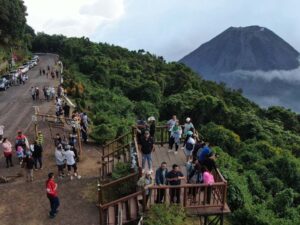 Turismo internacional aumenta en El Salvador durante 2026