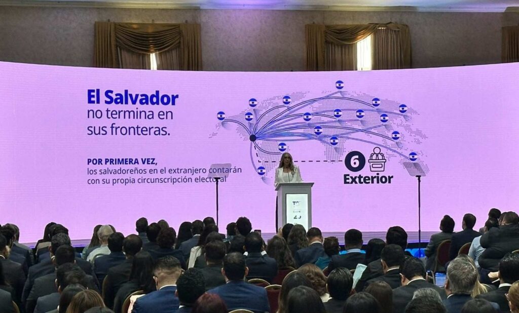 Elecciones 2027: salvadoreños en el extranjero podrán votar por internet o de forma presencial