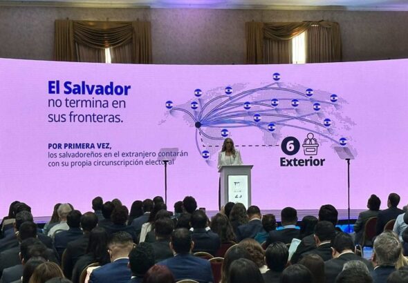 Elecciones 2027: salvadoreños en el extranjero podrán votar por internet o de forma presencial